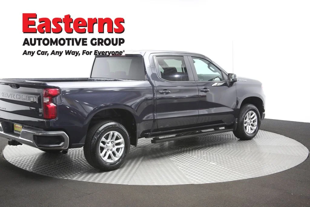 Used 2022 Gray Chevrolet LT image 41