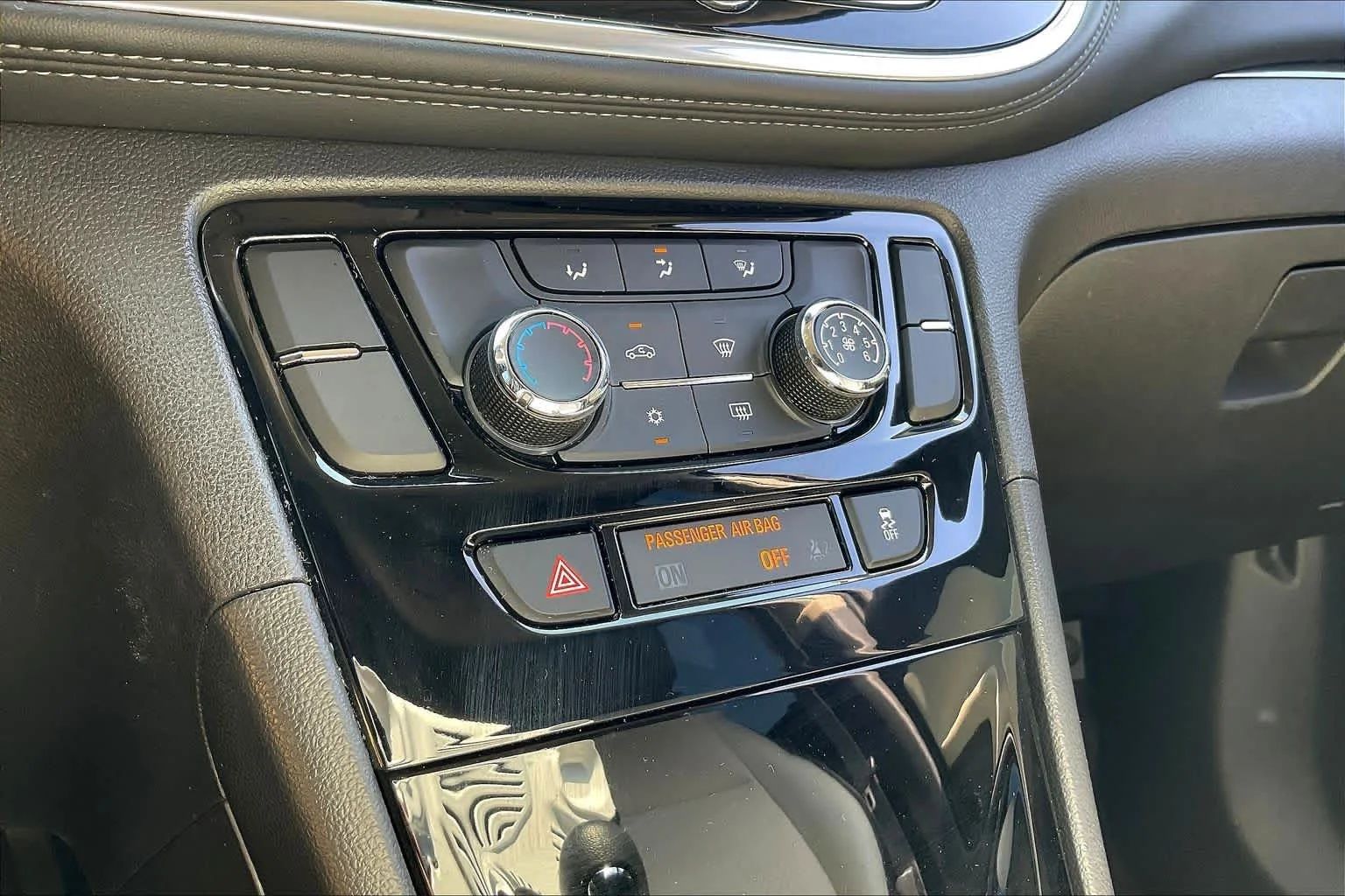 Used 2019 Ebony Twilight Metallic Buick Preferred image 33