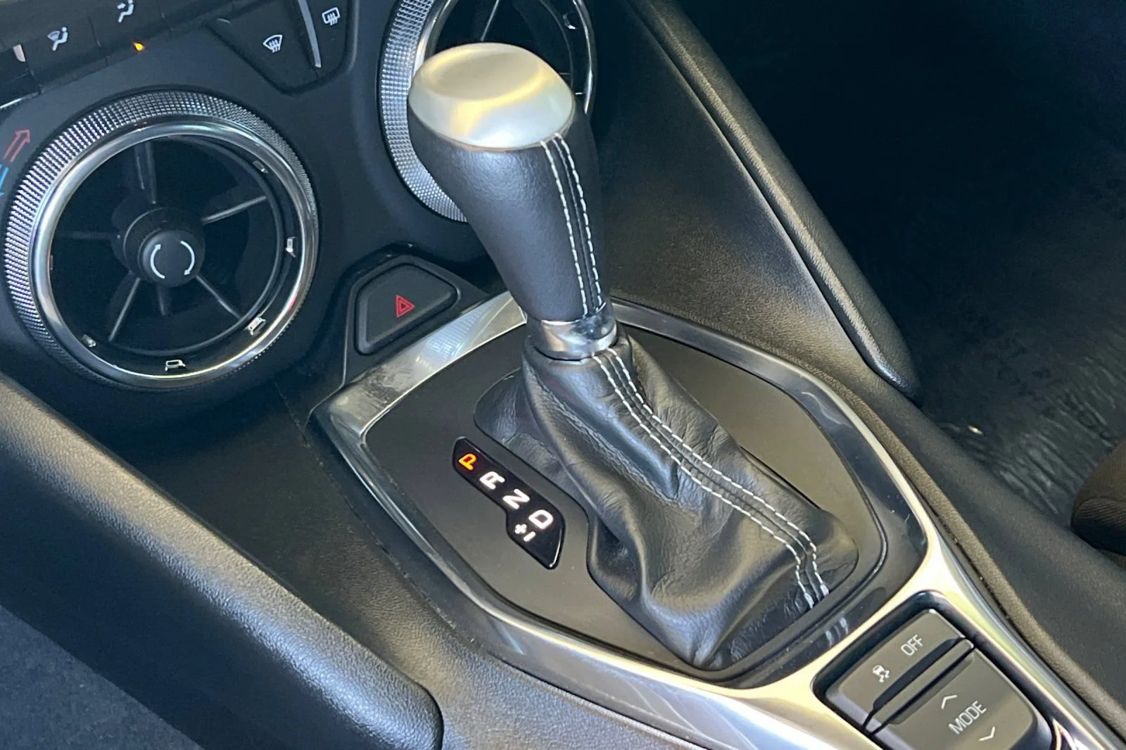 Used 2022 Shadow Gray Metallic Chevrolet LT1 image 20