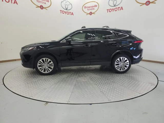 Used 2022 Black Toyota XLE image 5