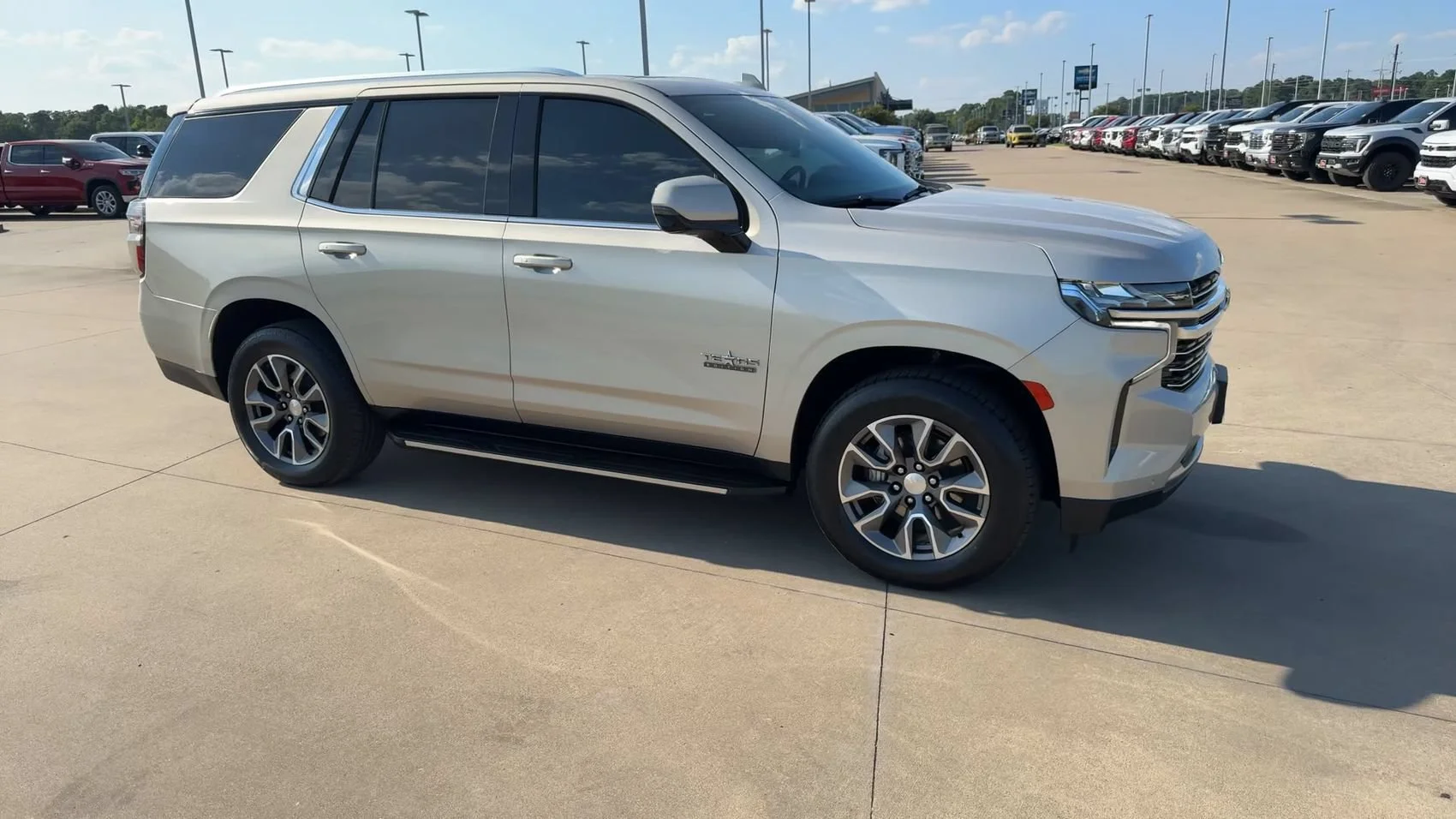 Used 2022 Empire Beige Metallic Chevrolet LT image 3