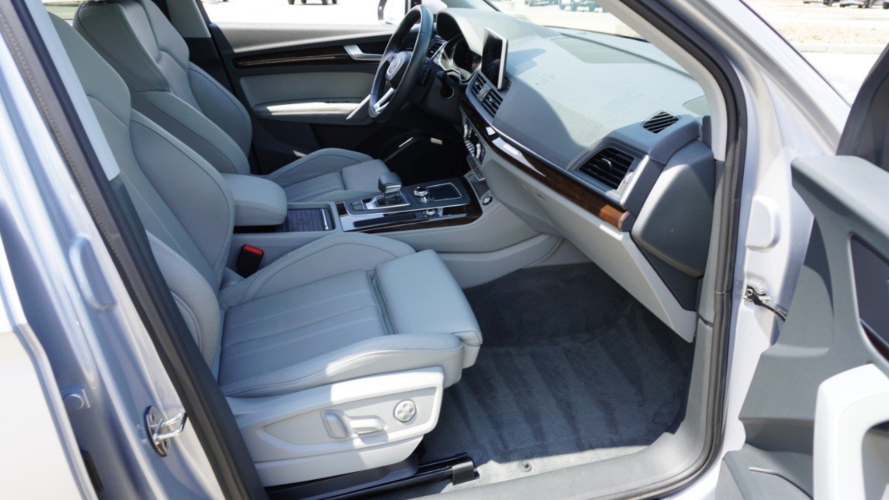 Used 2019 Silver Audi Premium Plus image 14
