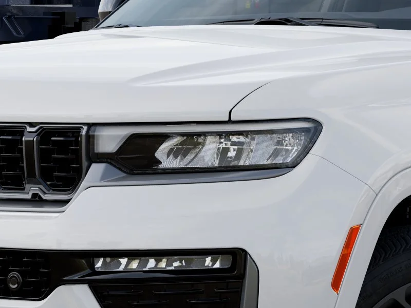 New 2027 Bright White Clear-Coat Paint Jeep Summit image 6