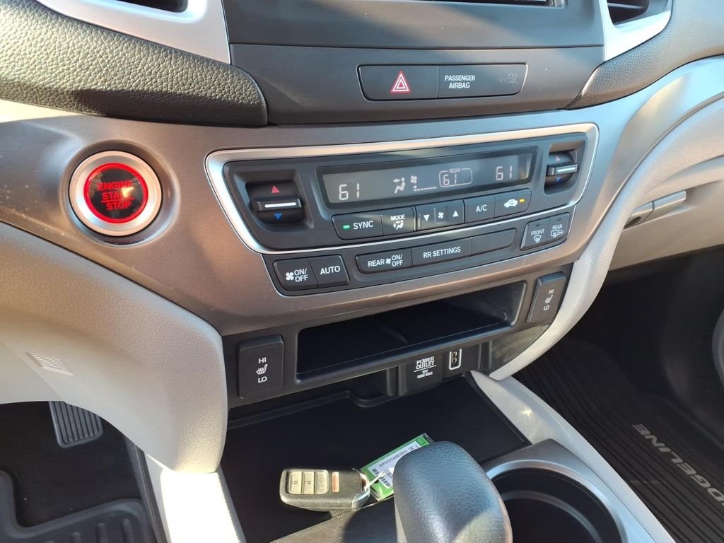 Certified Used 2019 Blue Honda RTL image 8