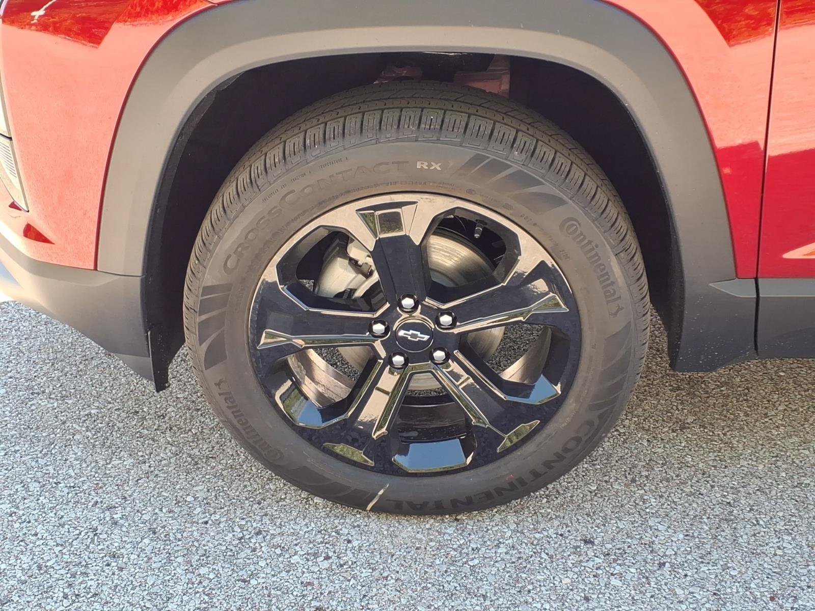 2027 Chevrolet Equinox LT - Photo 19