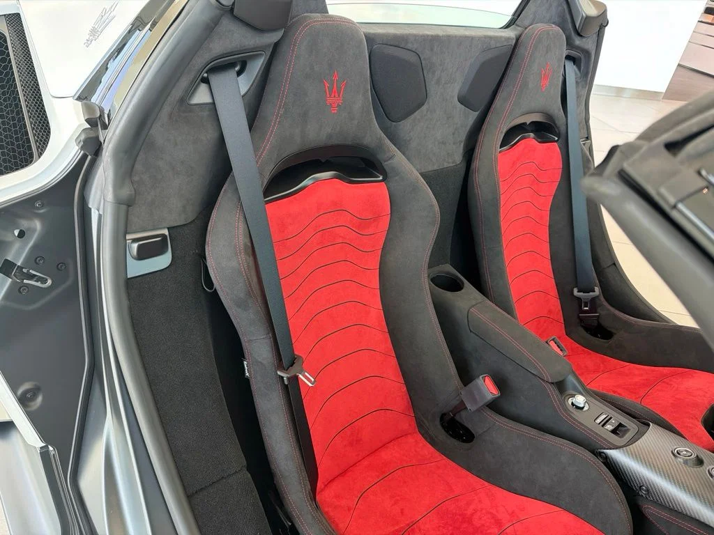 Used 2023 Bianco Audace Matte Maserati Cielo image 17