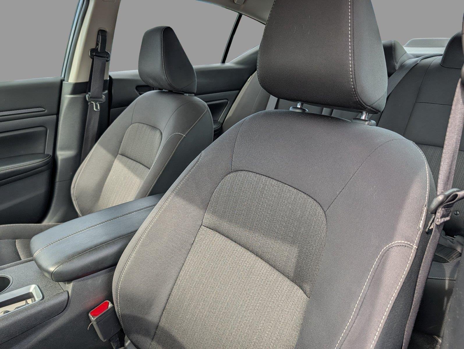 2025 Nissan Altima SV - Photo 12