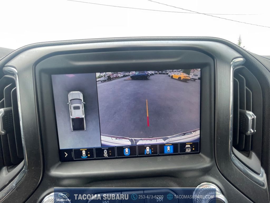 Used 2020 White GMC AT4 image 22