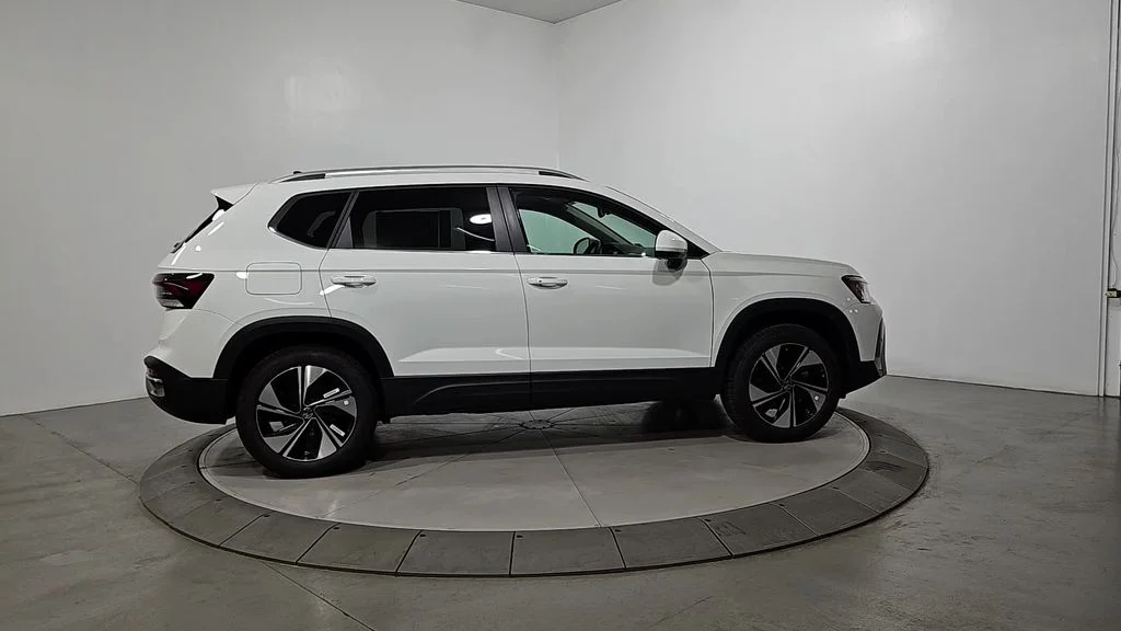2026 Volkswagen Taos SE - Photo 6
