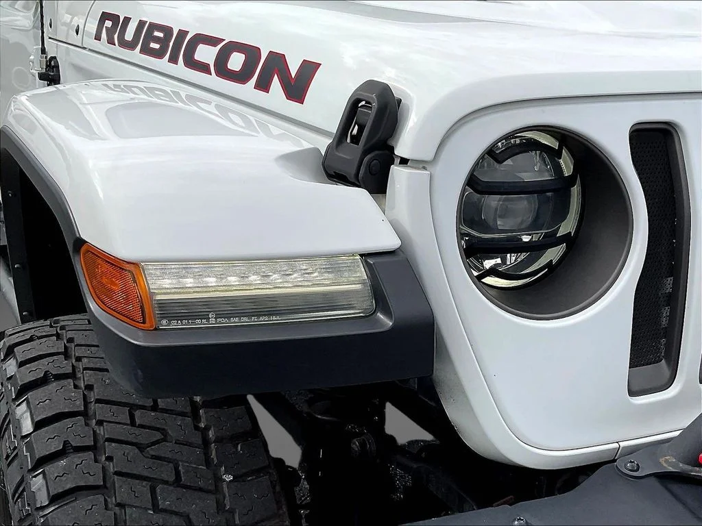 Certified Used 2019 White Jeep Unlimited Rubicon image 32
