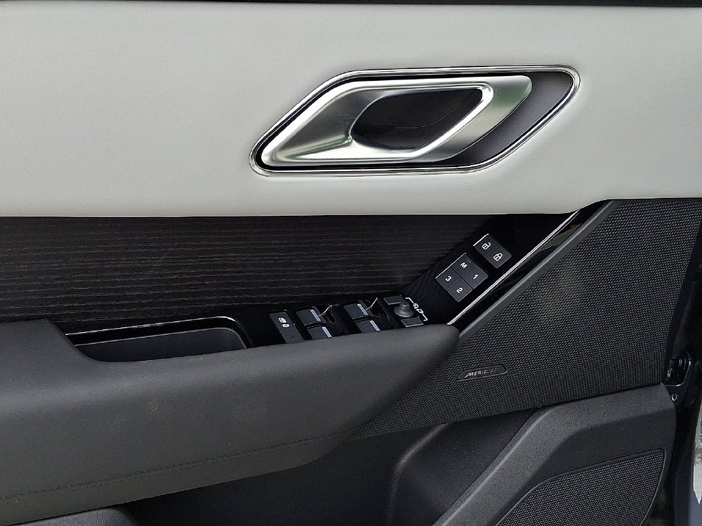 2026 Land Rover Range Rover Velar Dynamic SE - Photo 8