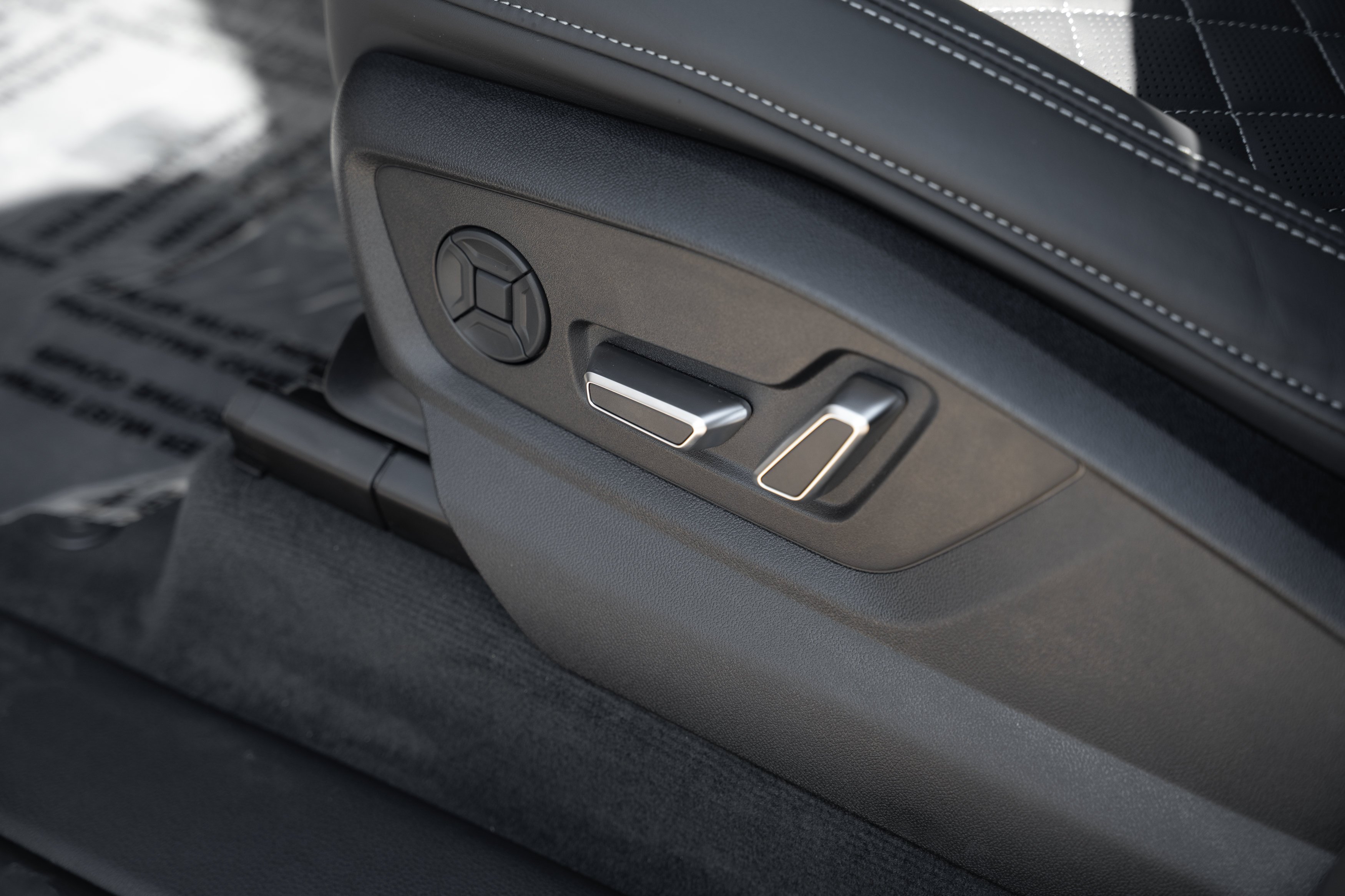 New 2026 Daytona Gray Audi Premium Plus image 21