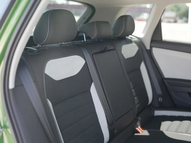 2025 Volkswagen Taos SEL - Photo 22