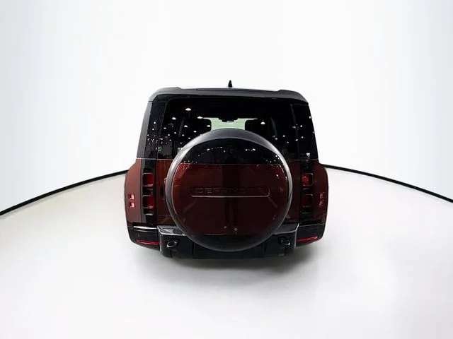 Certified Used 2025 Sedona Red Land Rover X-Dynamic SE image 6