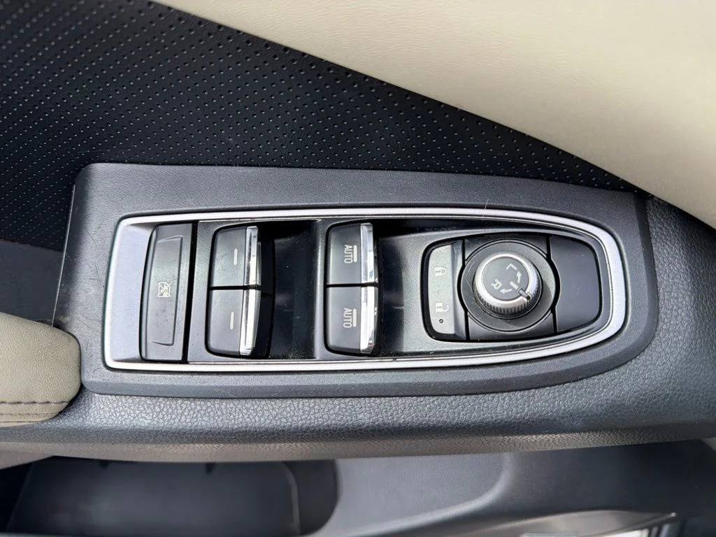 Used 2019 Gray Subaru Limited image 30
