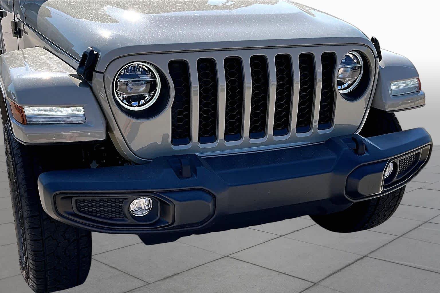 Used 2022 Limited Edition Gobi Clearcoat Jeep Unlimited Sahara image 30