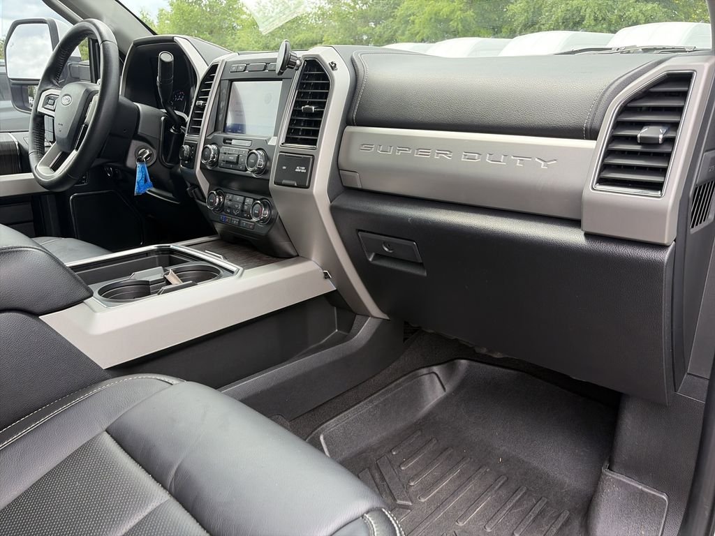 Certified Used 2020 Oxford White Ford Lariat image 32
