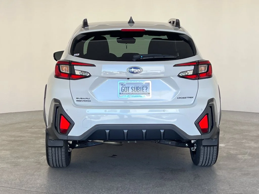 New 2026 CRYSTAL WHITE PEARL Subaru Limited image 5