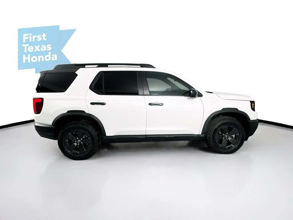 New 2026 Platinum White Pearl Honda RTL Towing image 9