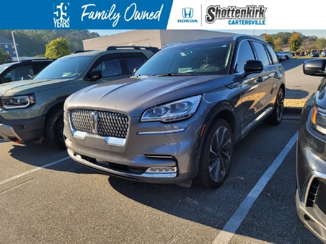 Used 2024 Gray Lincoln Reserve image 1