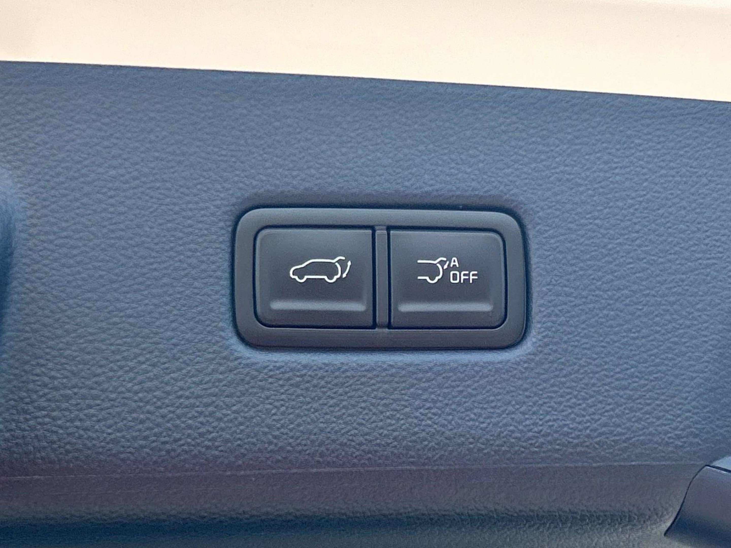New 2027 Snow White Pearl Kia SX image 10