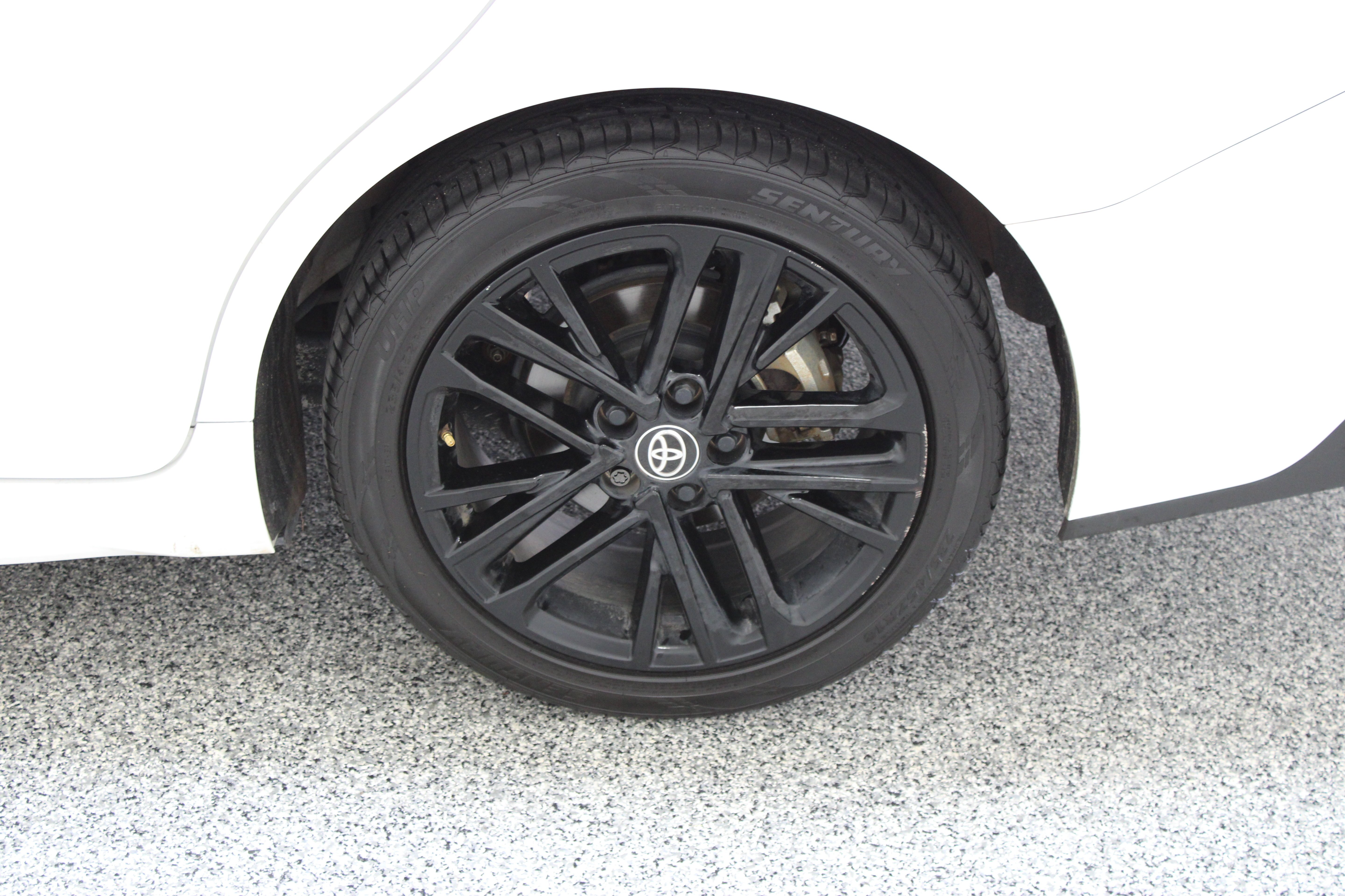 Used 2025 BLIZZARD PEARL Toyota SE image 10