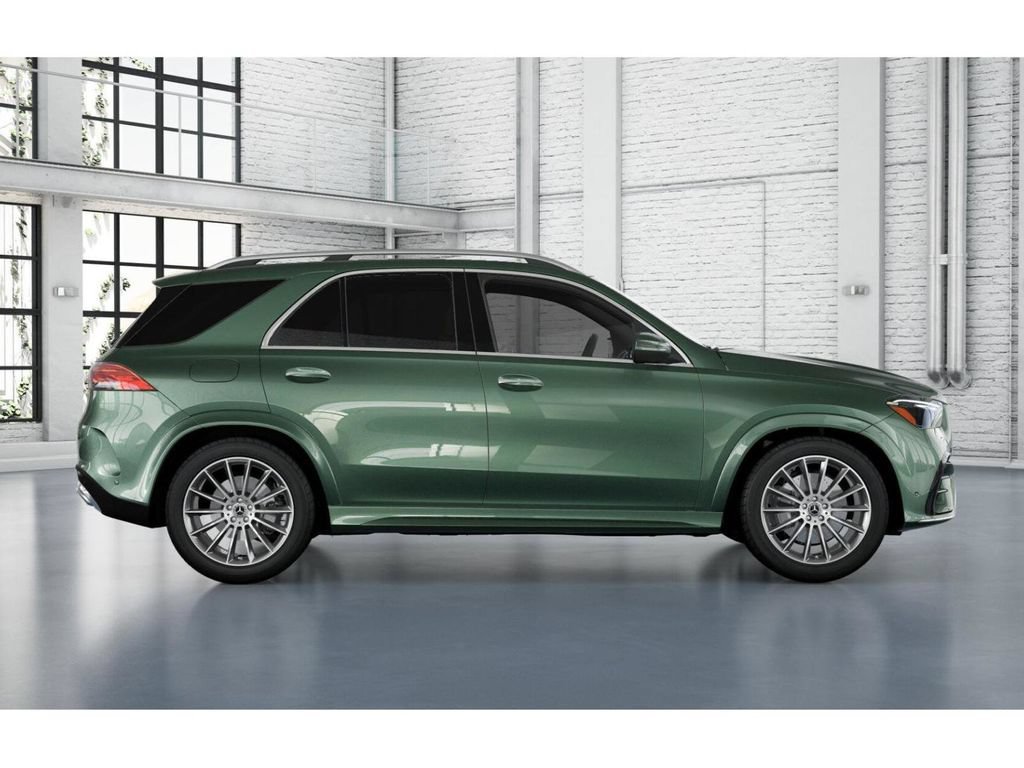 New 2026 MANUFAKTUR Ireland Mid Green Metallic Mercedes-Benz GLE 450 image 44