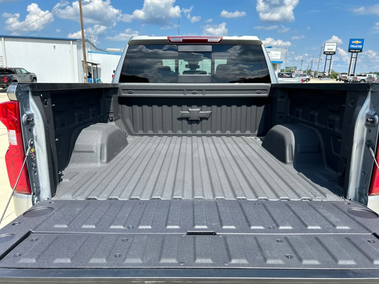 2026 Chevrolet Silverado 1500 LT Trail Boss - Photo 7