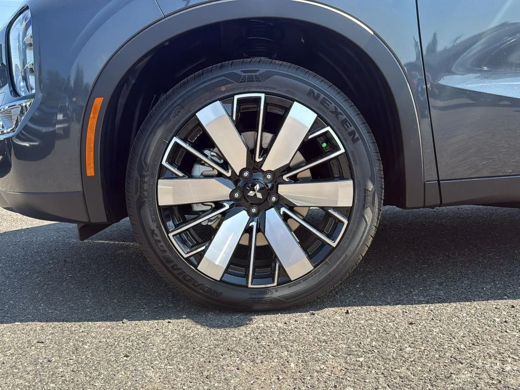 New 2026 Graphite Gray Mitsubishi SE S-AWC image 30