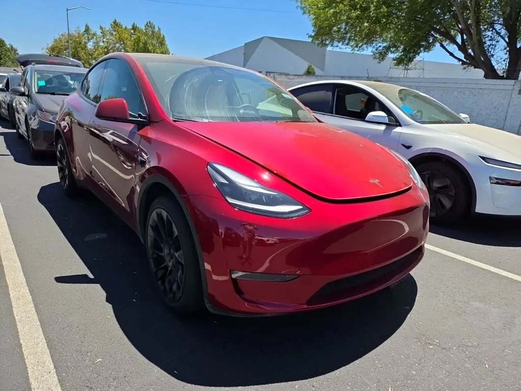 Used 2024 Red Tesla Long Range image 4