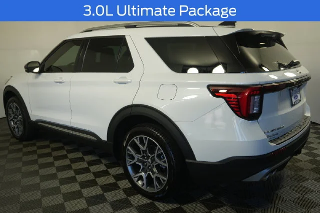 New 2027 Star White Metallic Tri-Coat Ford Platinum™ image 5