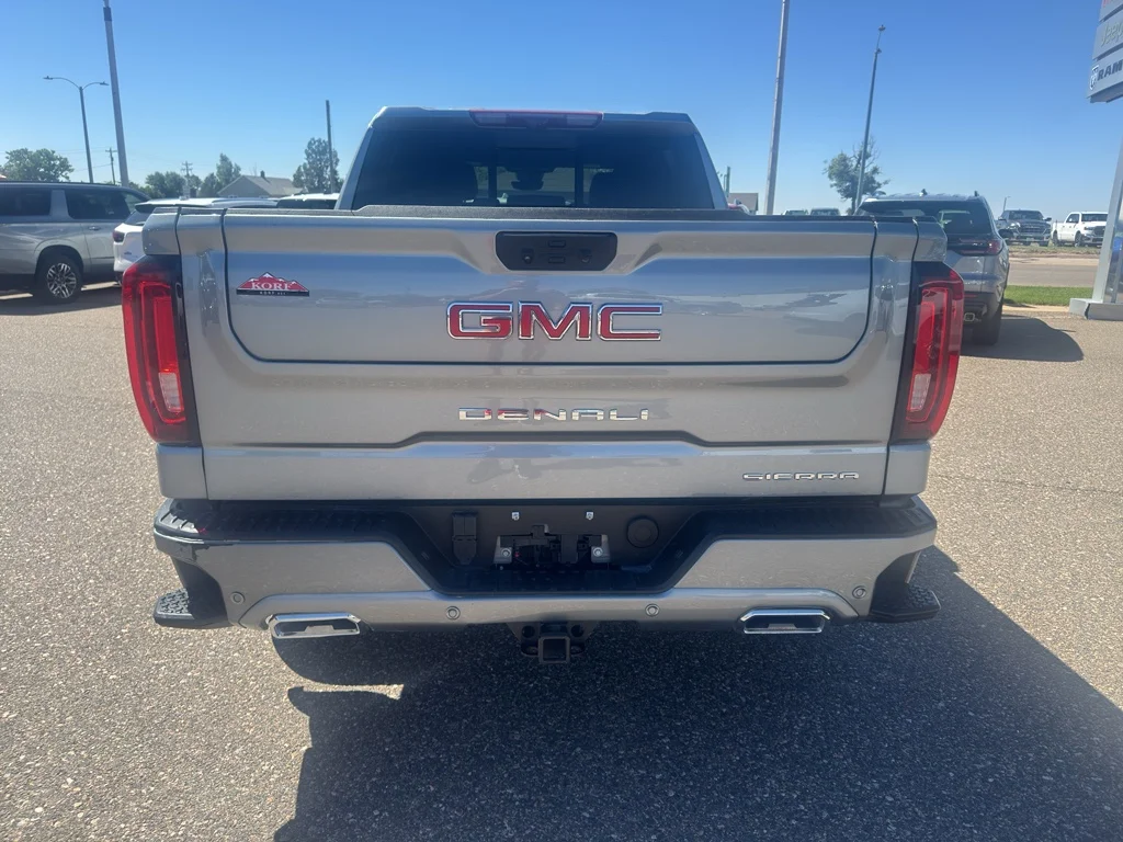 Used 2025 Sterling Metallic GMC Denali image 7