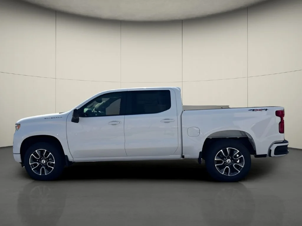 New 2026 Summit White Chevrolet RST image 2