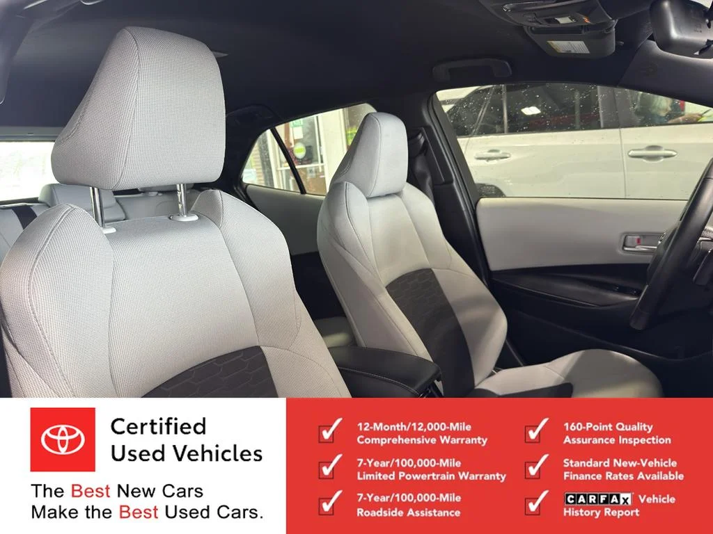 Used 2025 Ice Cap Toyota SE image 19