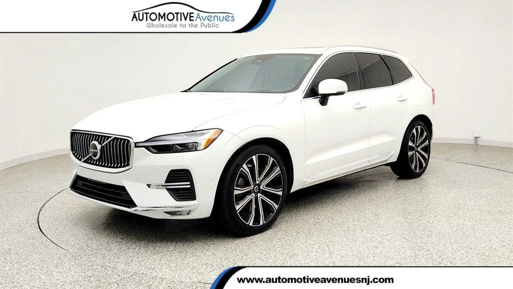 2023 Volvo XC60 B6 Ultimate Bright Theme AWD's photo