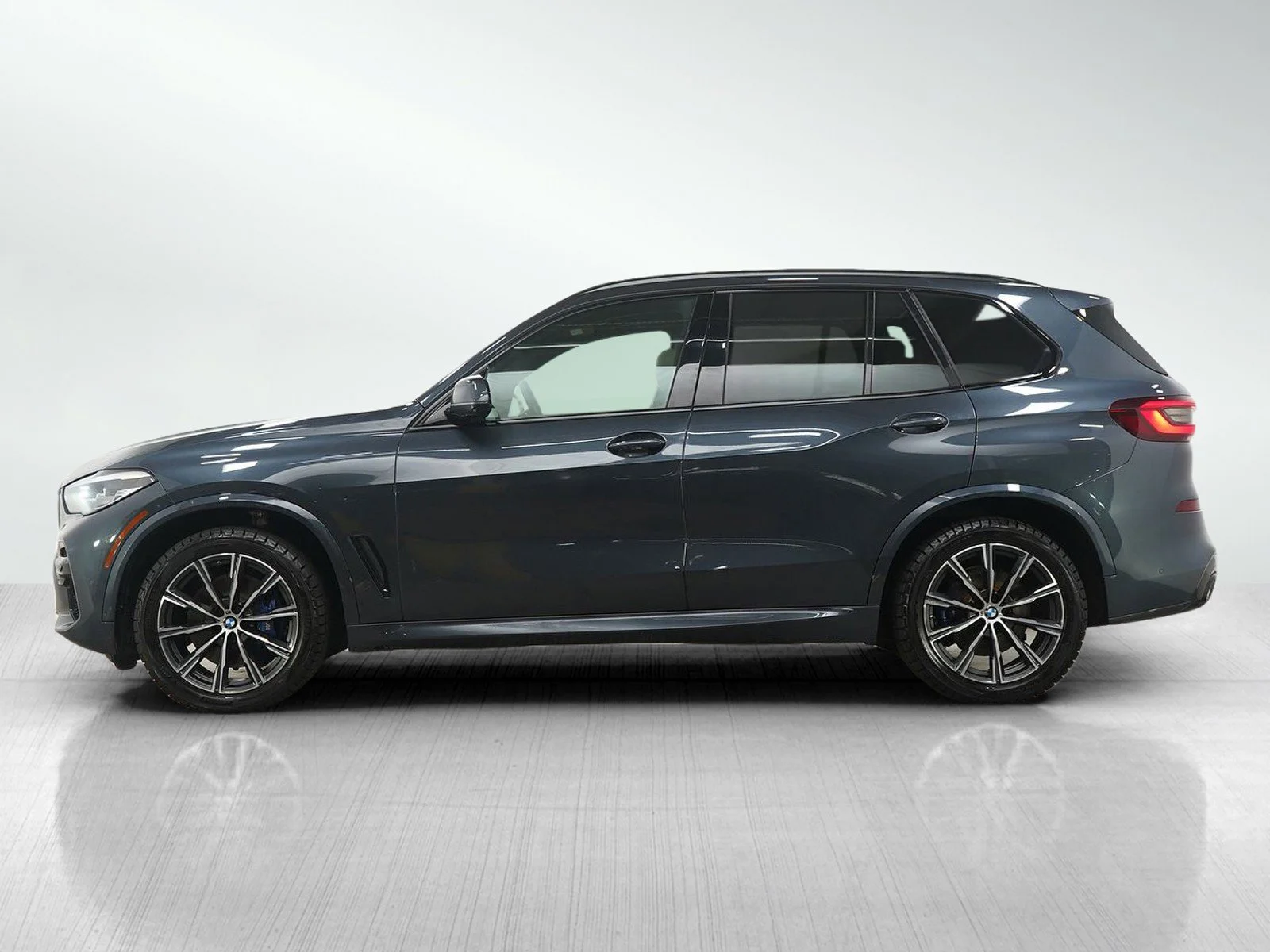 Used 2022 BMW X5 40i with VIN 5UXCR6C04N9M25711 for sale in Minneapolis, Minnesota