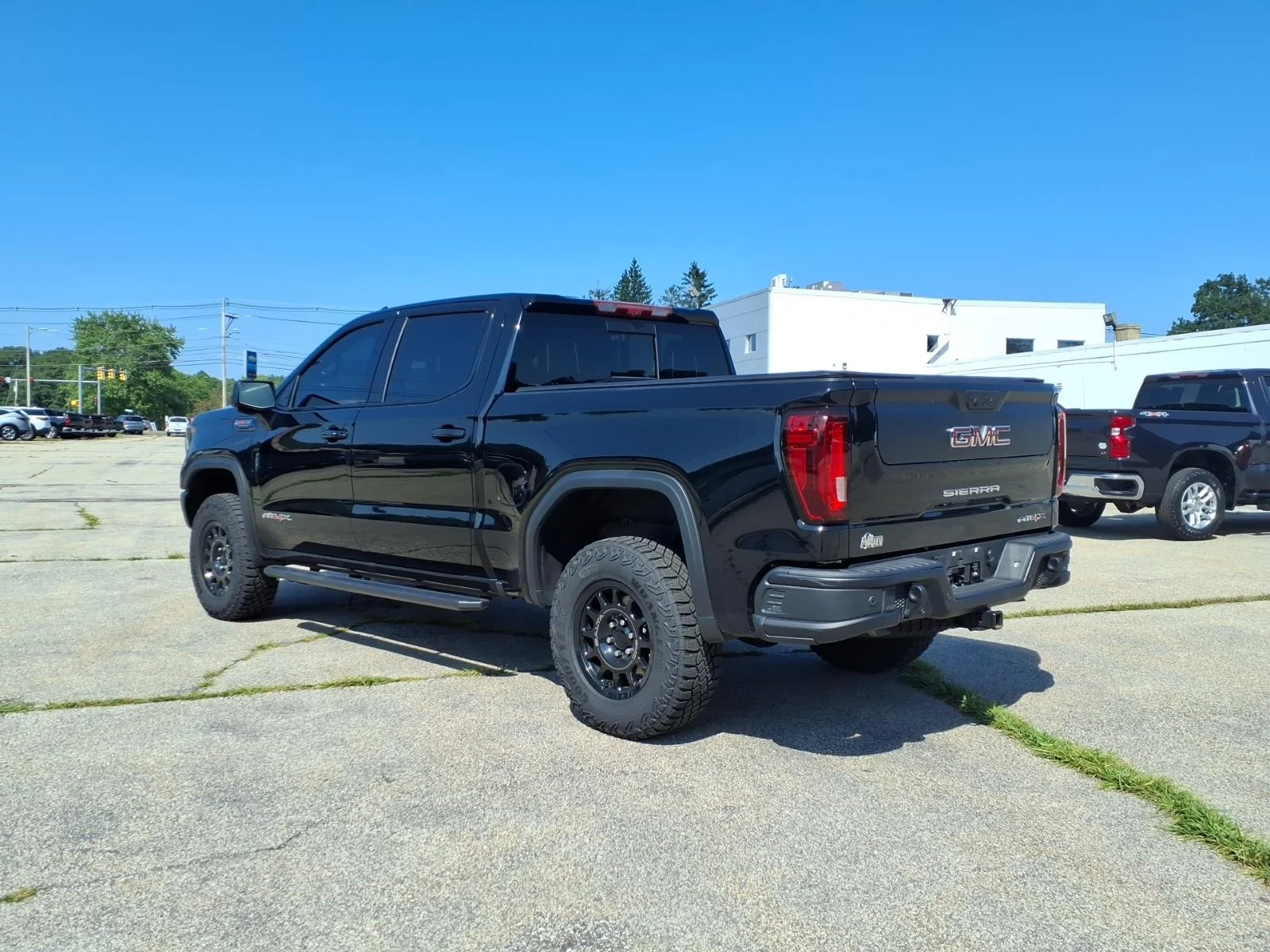 Used 2026 Onyx Black GMC AT4X image 7