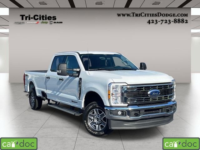 Used 2025 White Ford XLT image 1