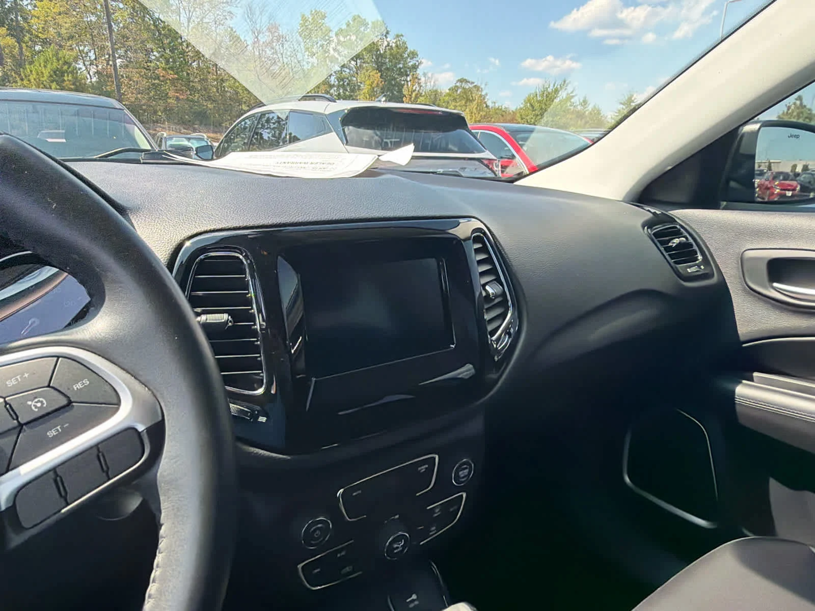 Used 2019 Diamond Black Crystal Pearlcoat Jeep Altitude image 9