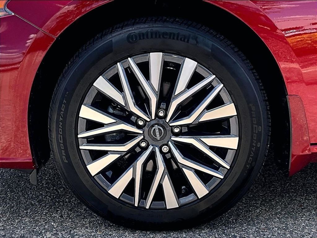 Certified Used 2023 Red Nissan 2.5 SV image 7