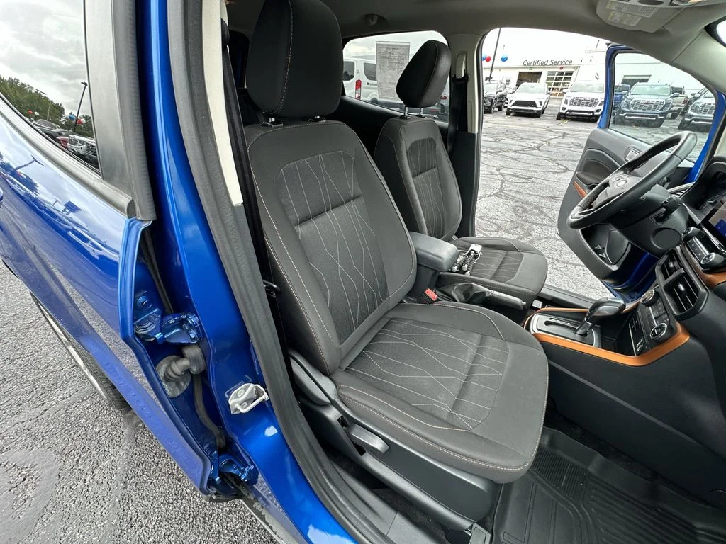 Used 2021 Blue Ford SE image 20