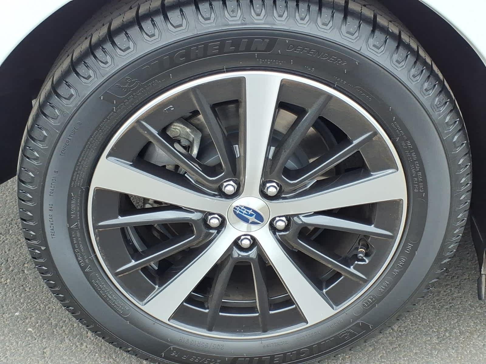 Used 2022 Crystal White Pearl Subaru Premium image 11