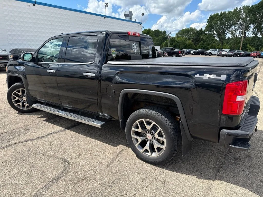 Used 2015 Black GMC SLT image 2