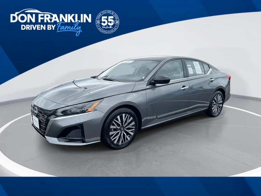Used 2025 Gray Nissan 2.5 SV image 1