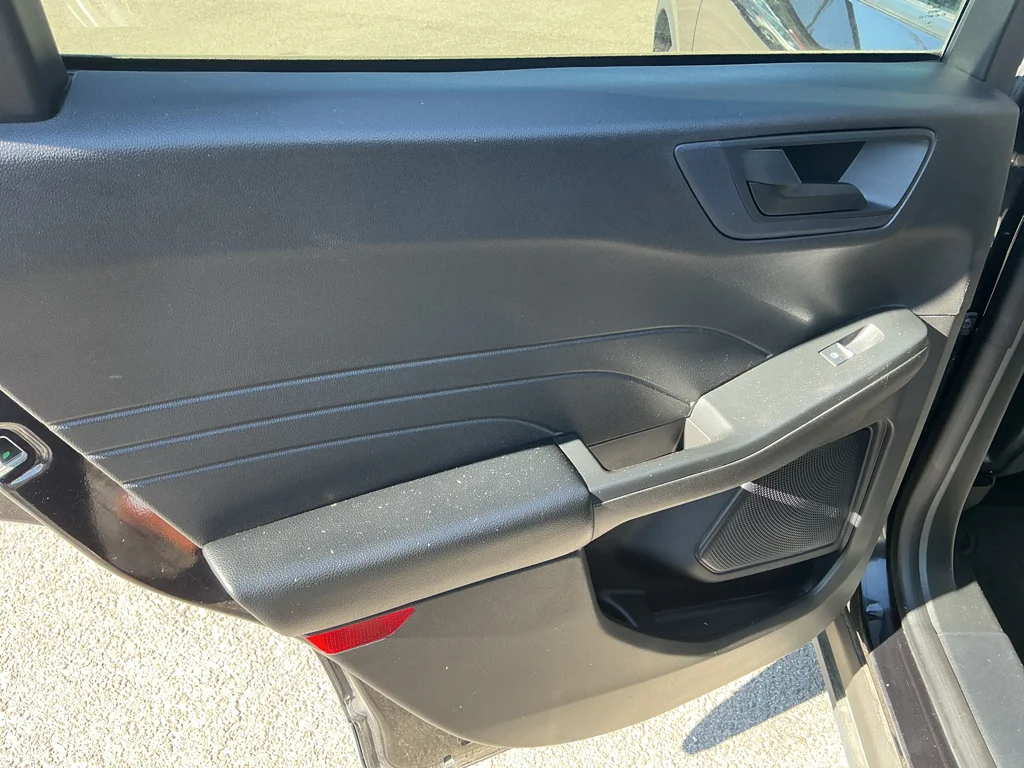 Used 2024 Agate Black Metallic Ford Active image 17