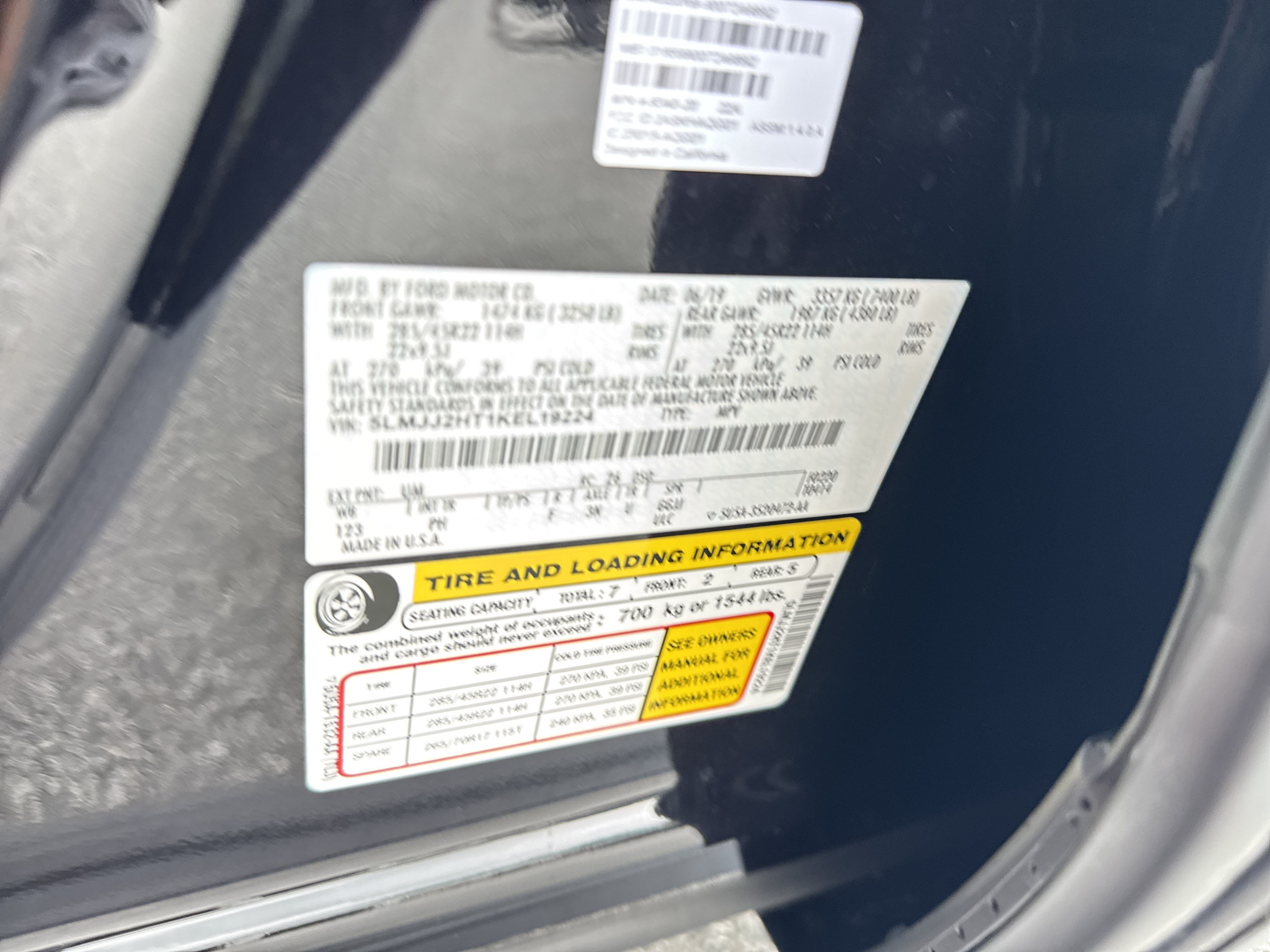 Used 2019 Infinite Black Metallic Lincoln Select image 38