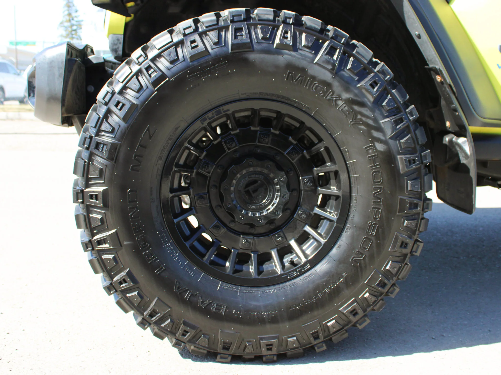 Certified Used 2024 Yellow Jeep Willys * No Accidents | Hybrid | Heated Seats | Trailer Tow Group | Fuel Rims | Apple CarPlay image 13