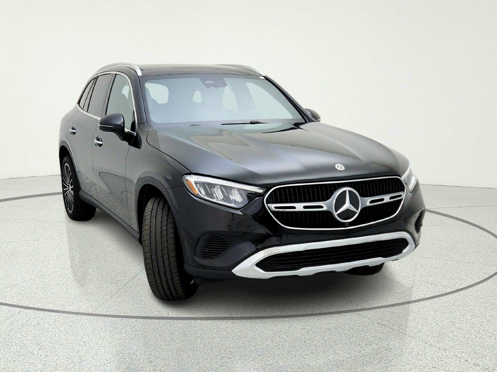 New 2026 Obsidian Black Metallic Mercedes-Benz GLC 300 SUV image 4