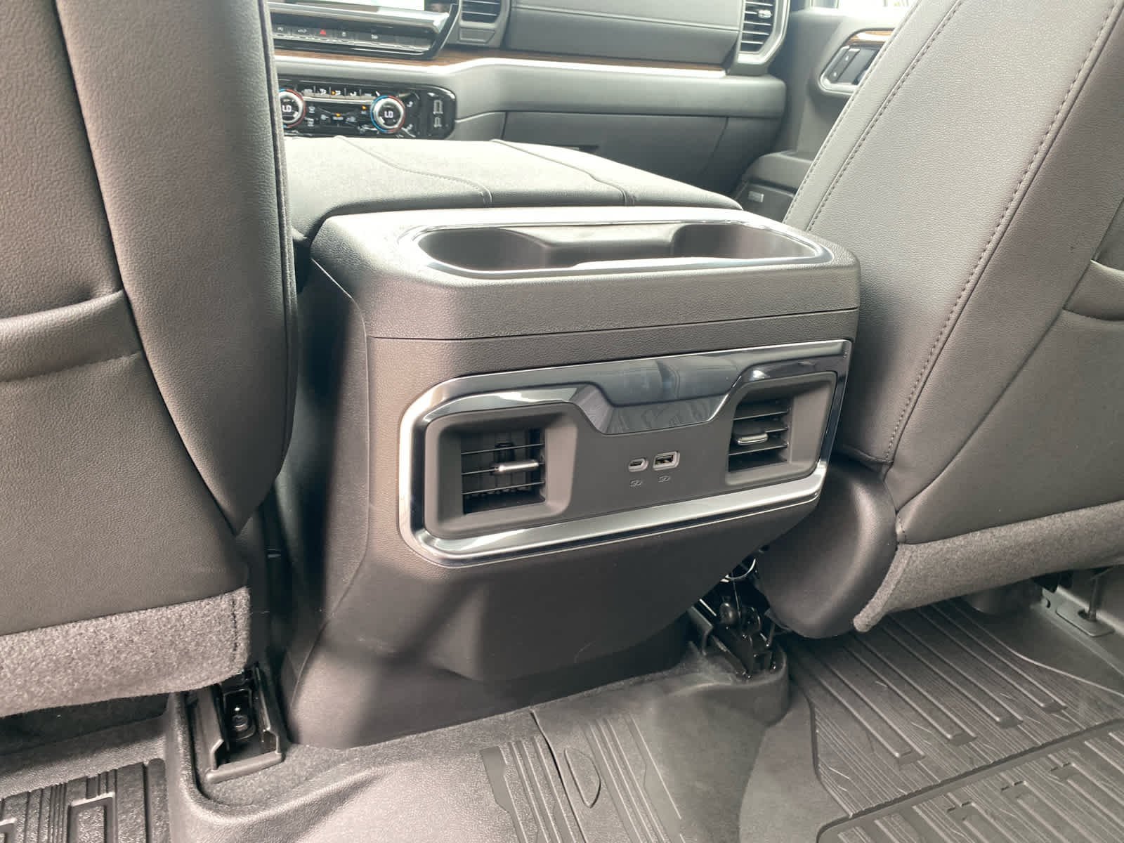 New 2026 Sterling Metallic GMC Elevation image 22