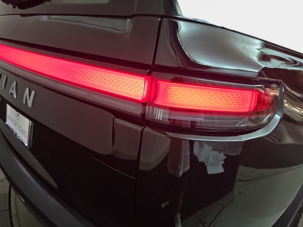 Used 2025 Midnight Rivian Adventure Dual Motor Standard Pack image 28